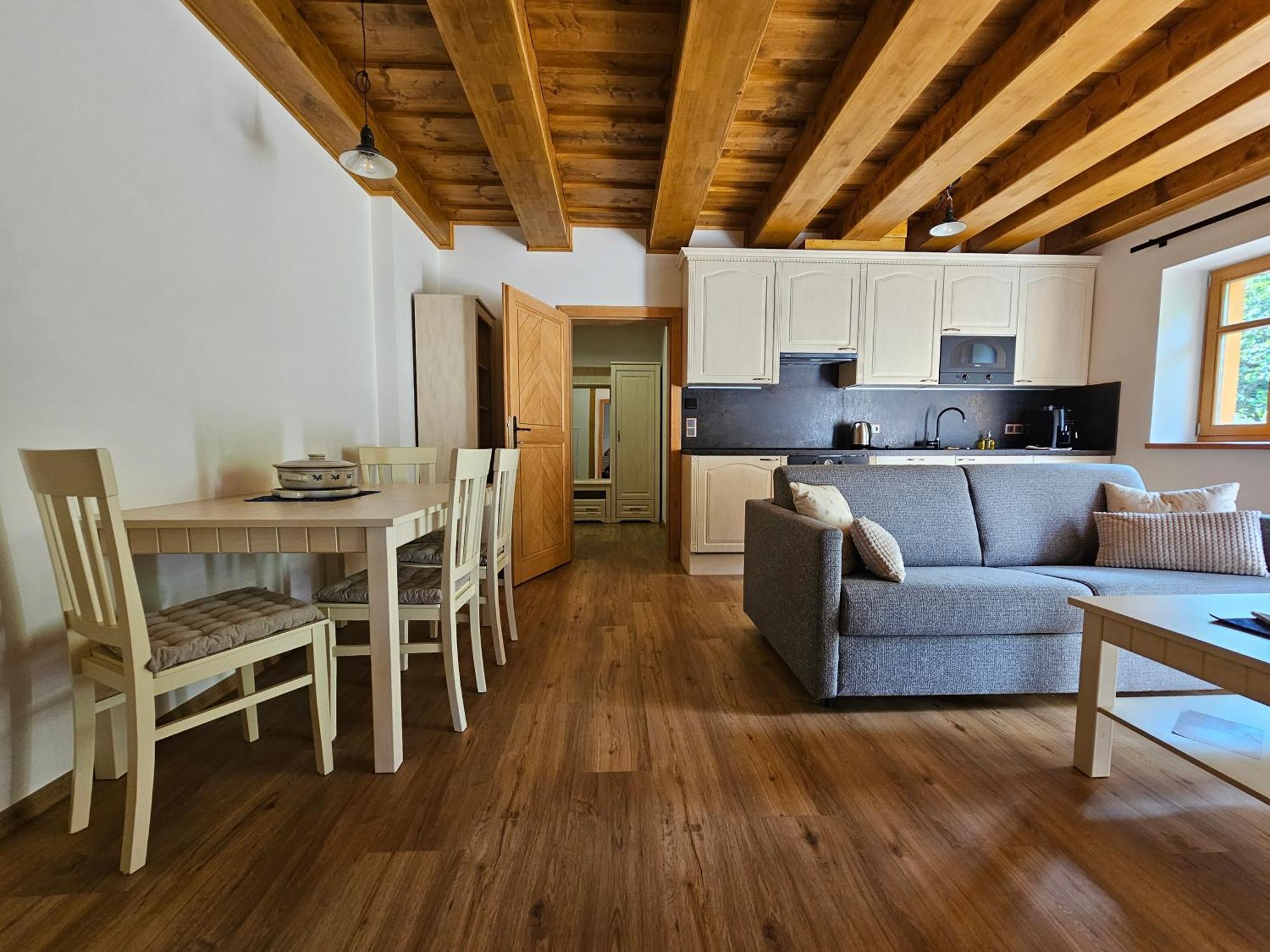 Apartmany Jezerne Velké Karlovice 外观 照片