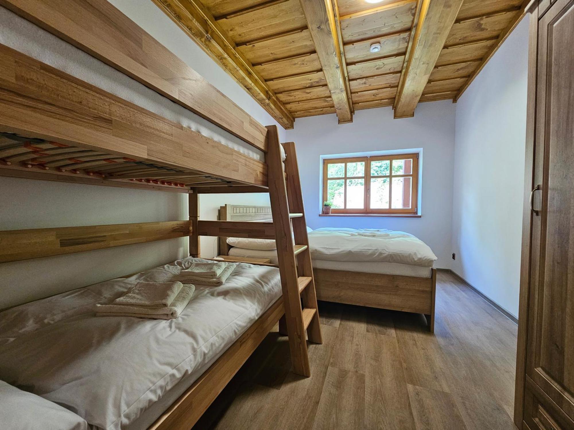 Apartmany Jezerne Velké Karlovice 外观 照片