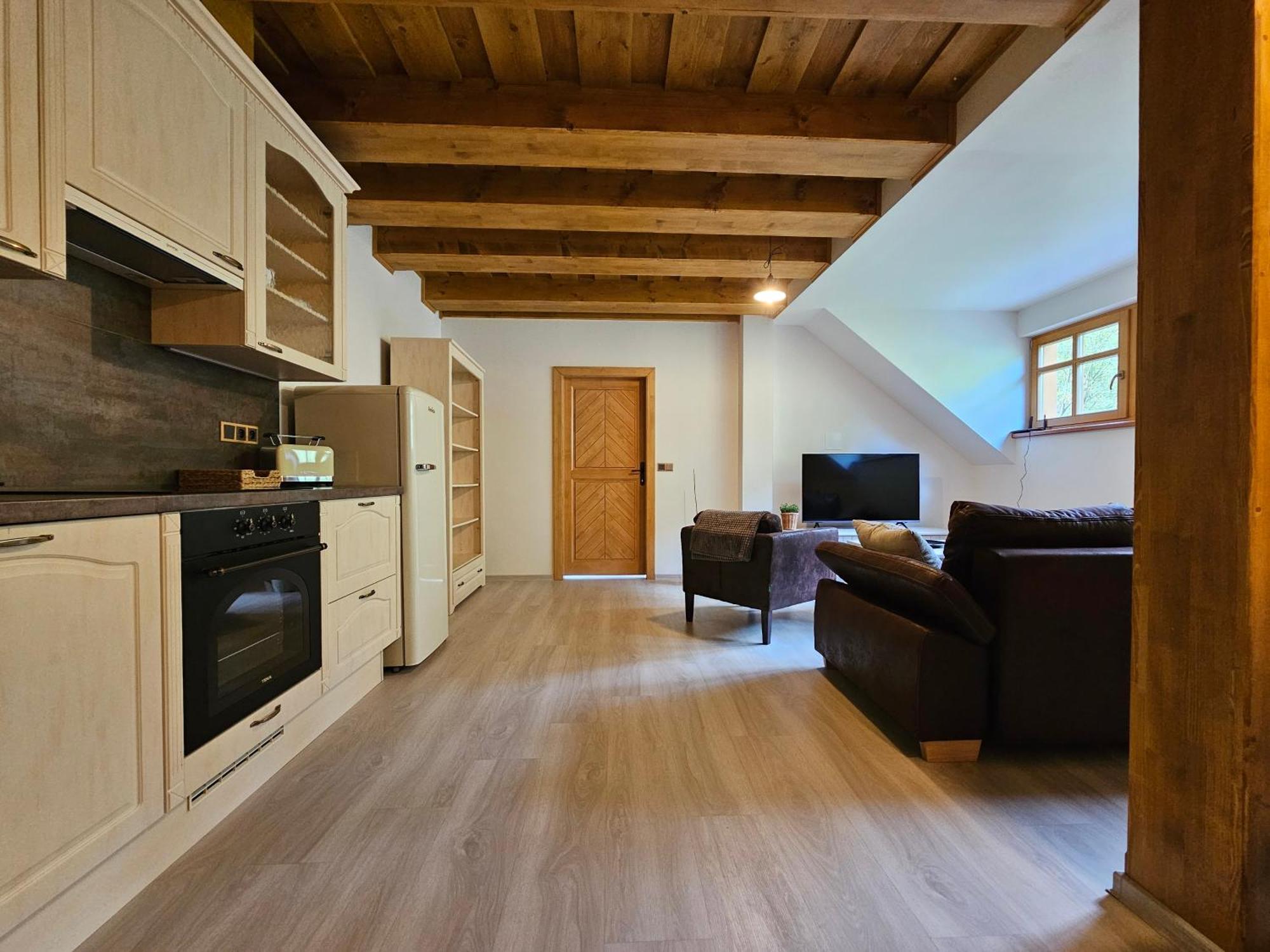 Apartmany Jezerne Velké Karlovice 客房 照片